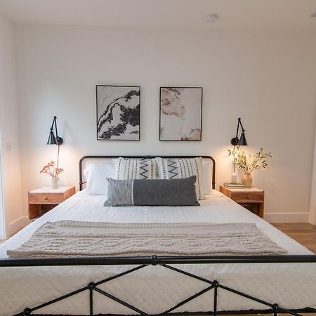 Private Cottage - King Beds, Brand New, Near Beach, Golfing, Shopping & Restaurants Lake Worth Beach Zewnętrze zdjęcie
